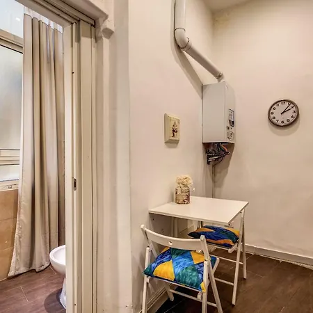 O La Civetta Di Trastevere B Konukevi